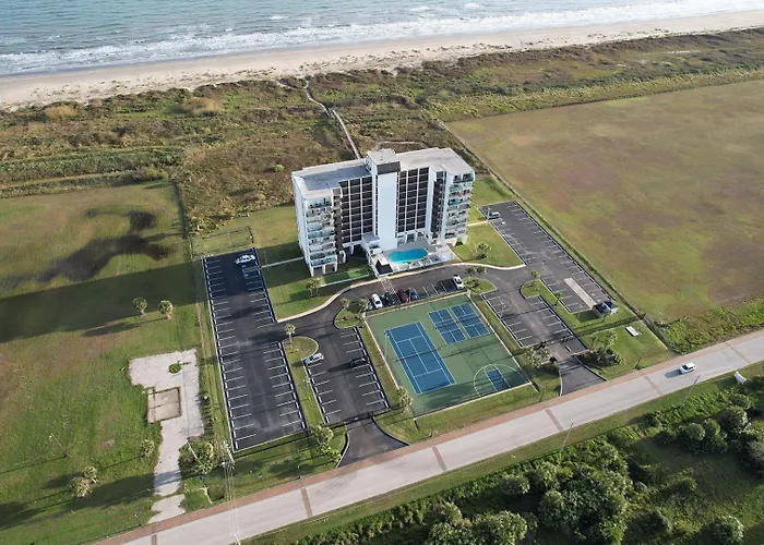 Beachfront Islander East Studio